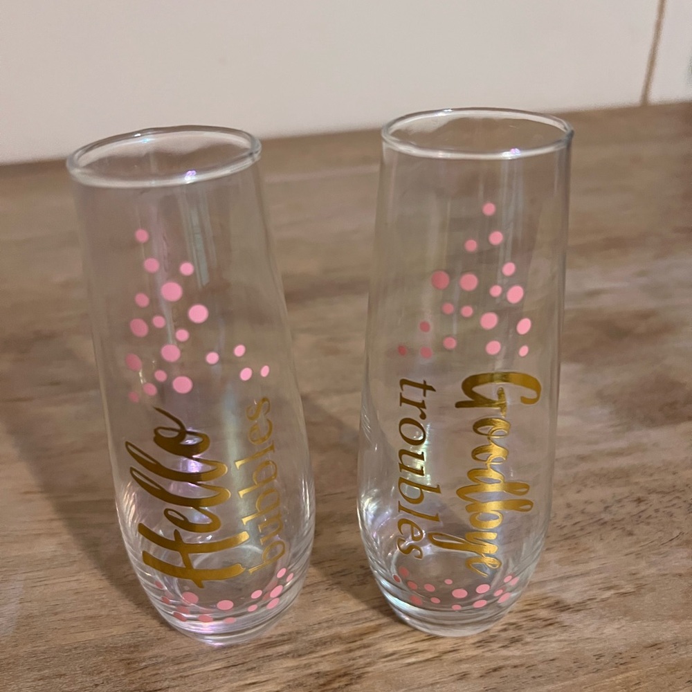 Pink and Gold Polka Dot Champagne Flutes